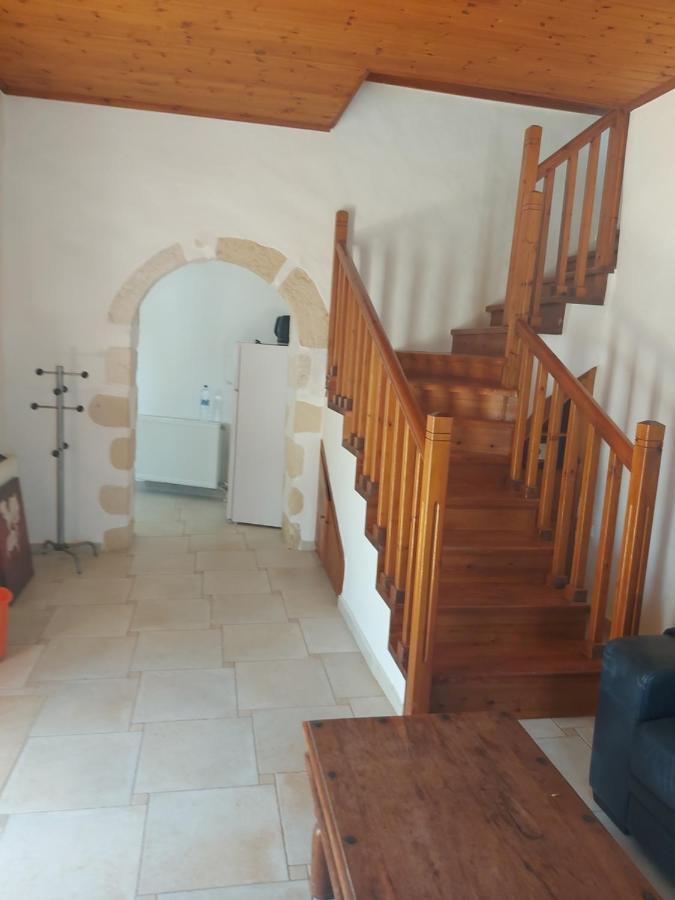 Old Plaka Villa Εξωτερικό φωτογραφία